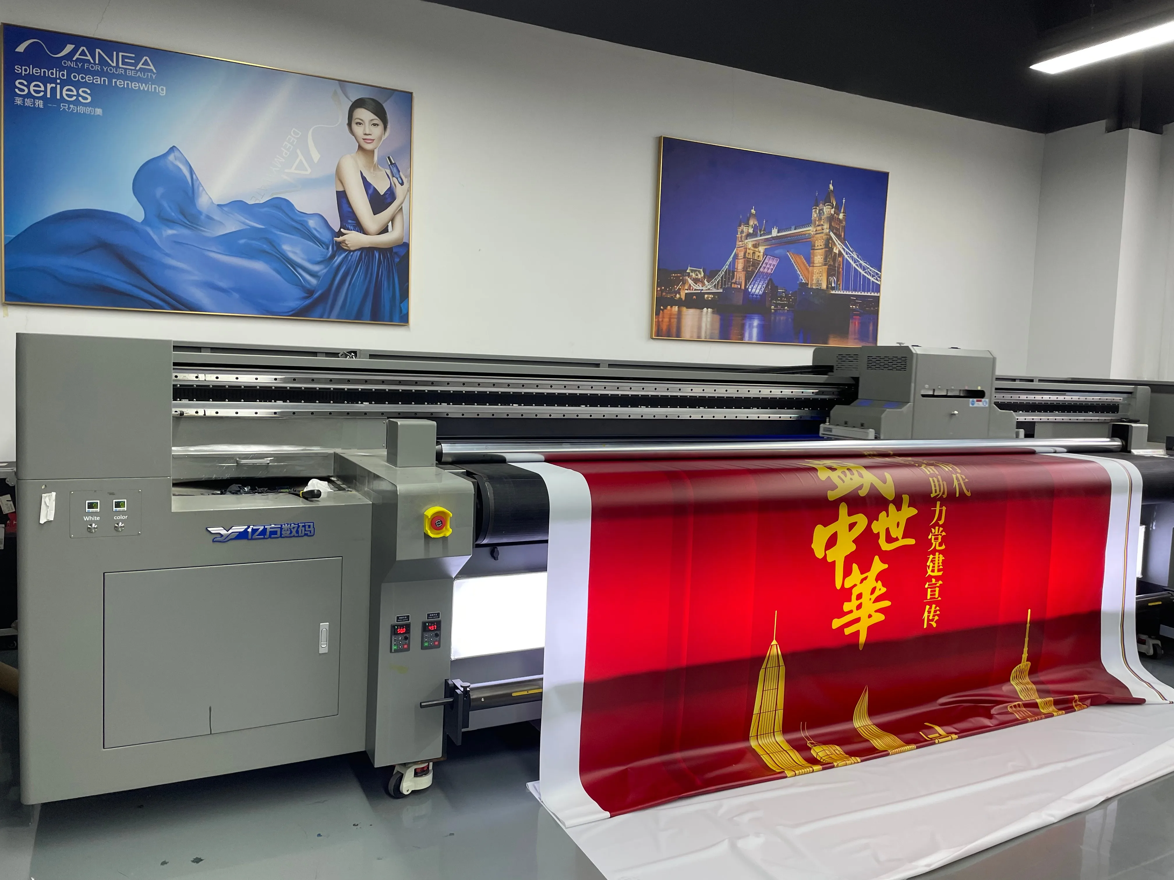 FORTUNE 3.2m UV hybrid printer for soft film and backlit uv printing banner light box leather