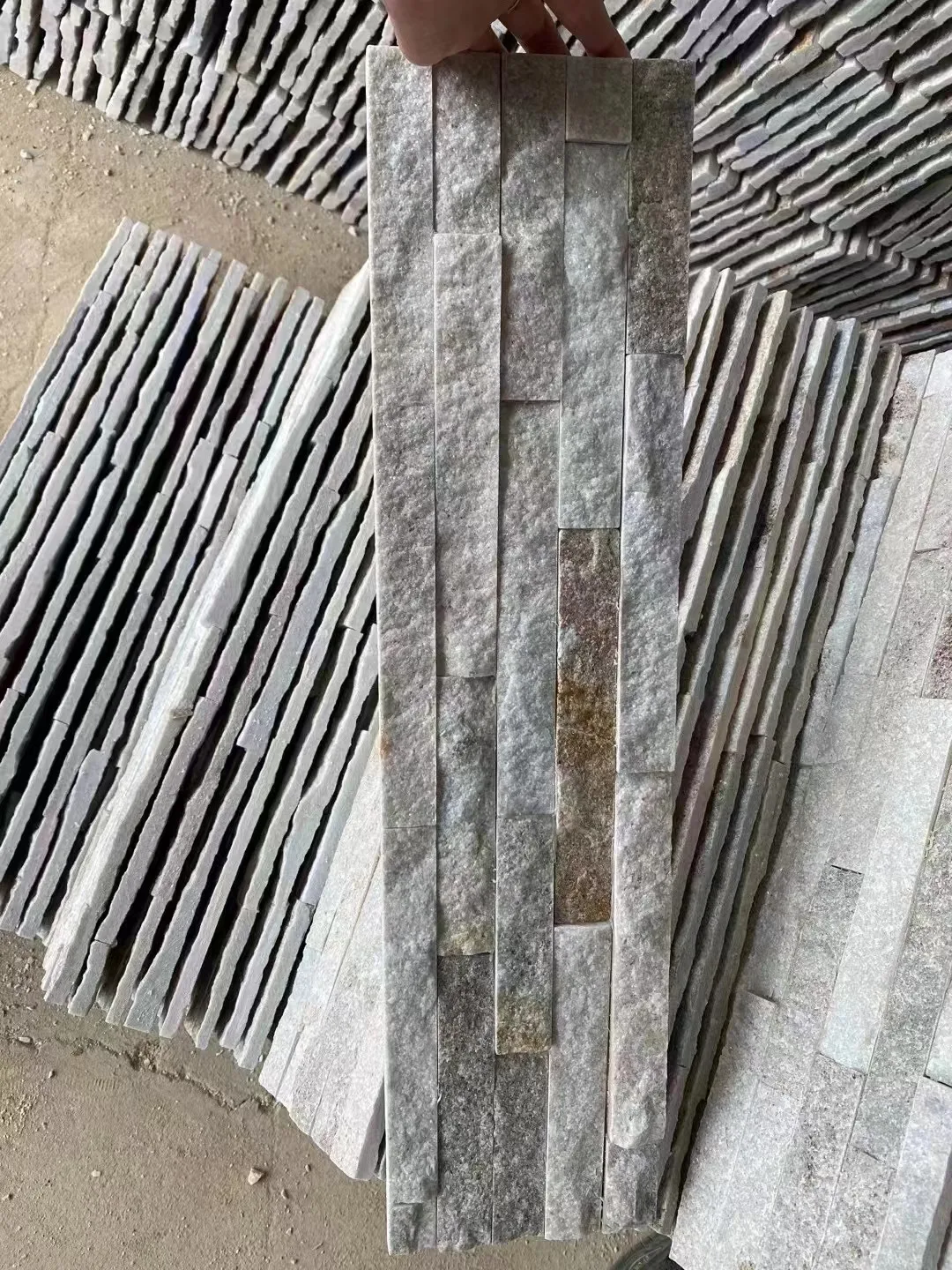 Недорогой Натуральный светло-голубой тонкий культурный камень шифер для облицовки стен панели украшения ландшафта