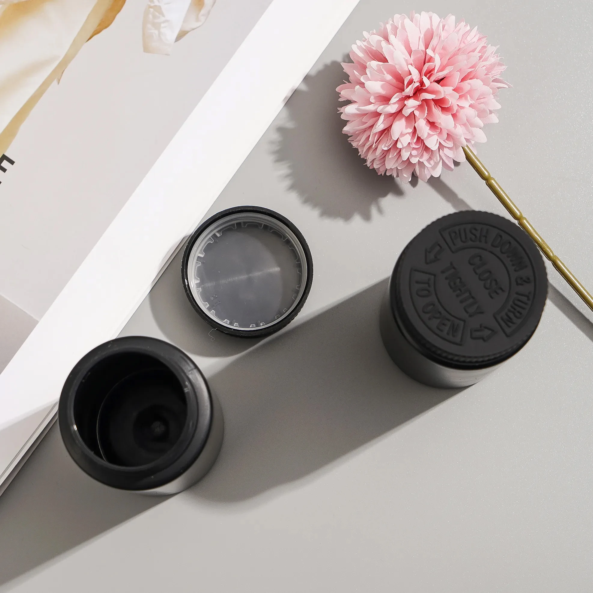 120cc 150cc Soft Touch Black Nutrition Bottle 30 tablets Hemp Gummies HDPE PET Jar with black child proof cap for pills capsules