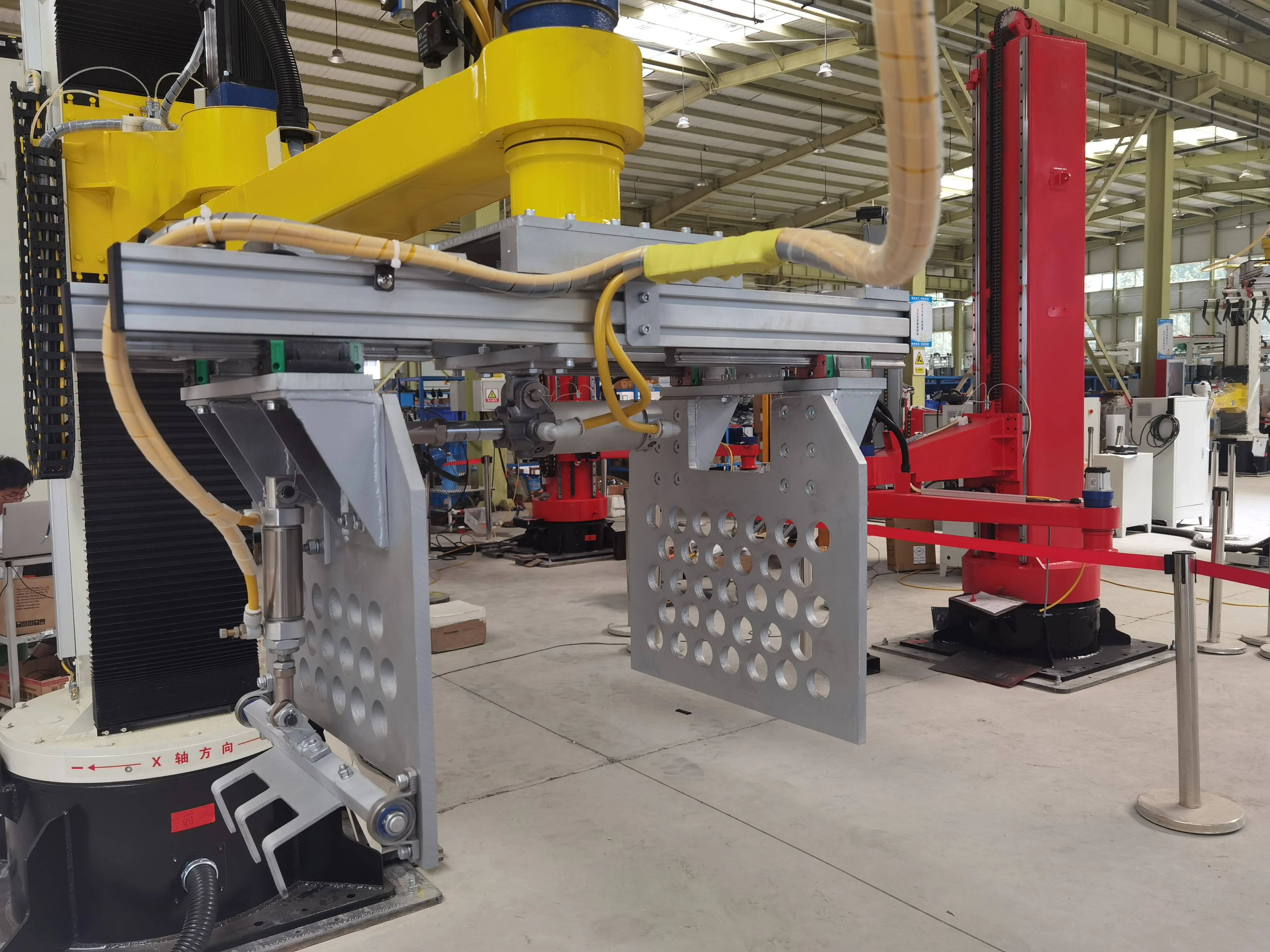 Automatic Column  Palletizer Machine Carton Box Stacking palletizer Robot Arm Mechanical Palletizer