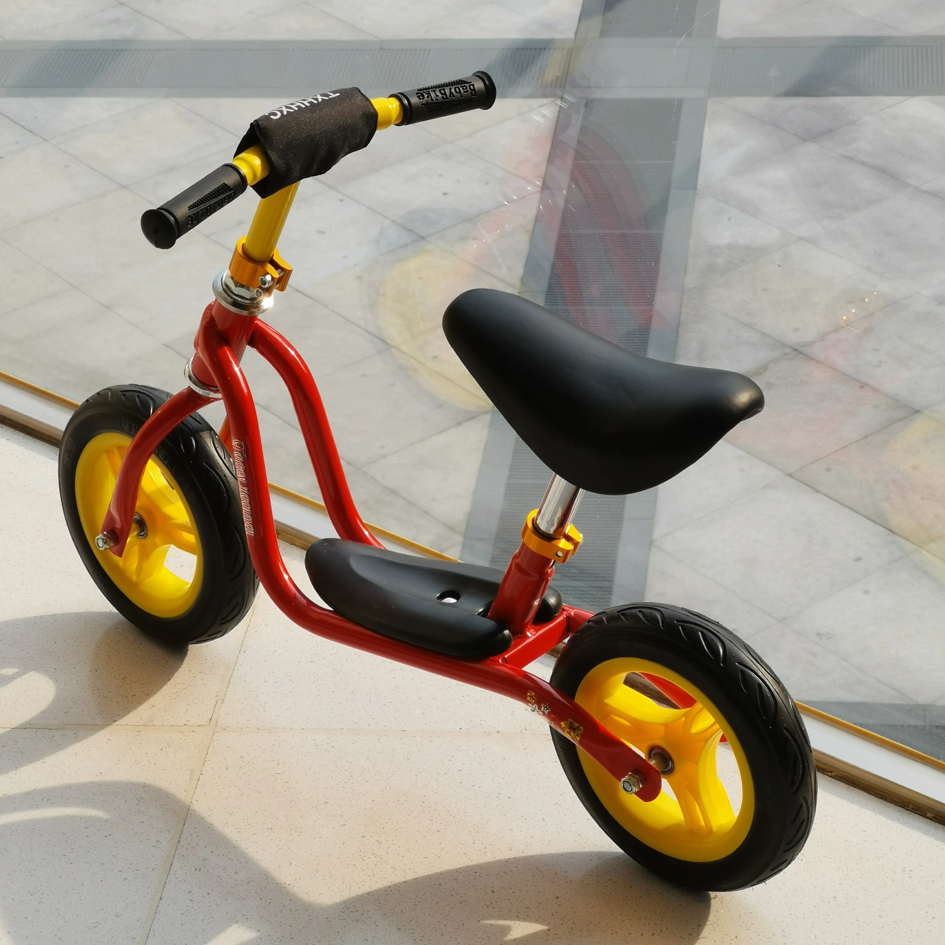 2020 Hot sell  kids 12 inch balance bike / baby first  bike without  pedal / good quality child bicycle