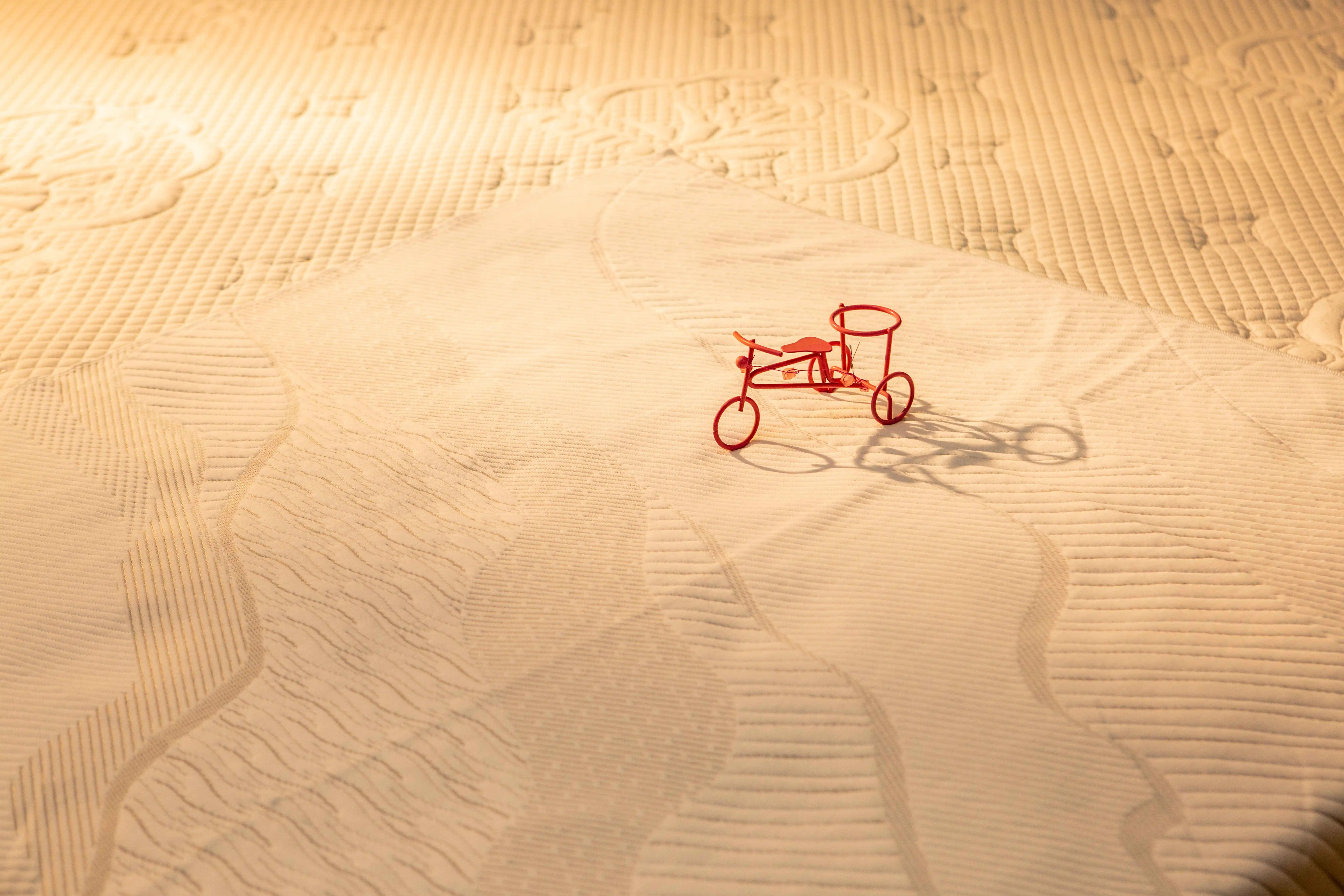 Soft Comfortable 300gsm Anti-Static 100% Polyester Knitted Jacquard Breathable Water Resistant Mattress Fabric For Bed