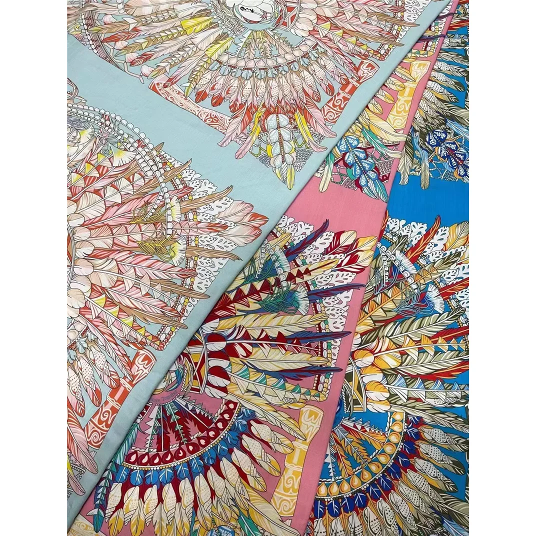 2022 New Design 100rayon Print Fabric Woven Printed Bright Colors Rayon Slub Fabric 125-130GSM 30s*24s Summer Dress Garment YSY