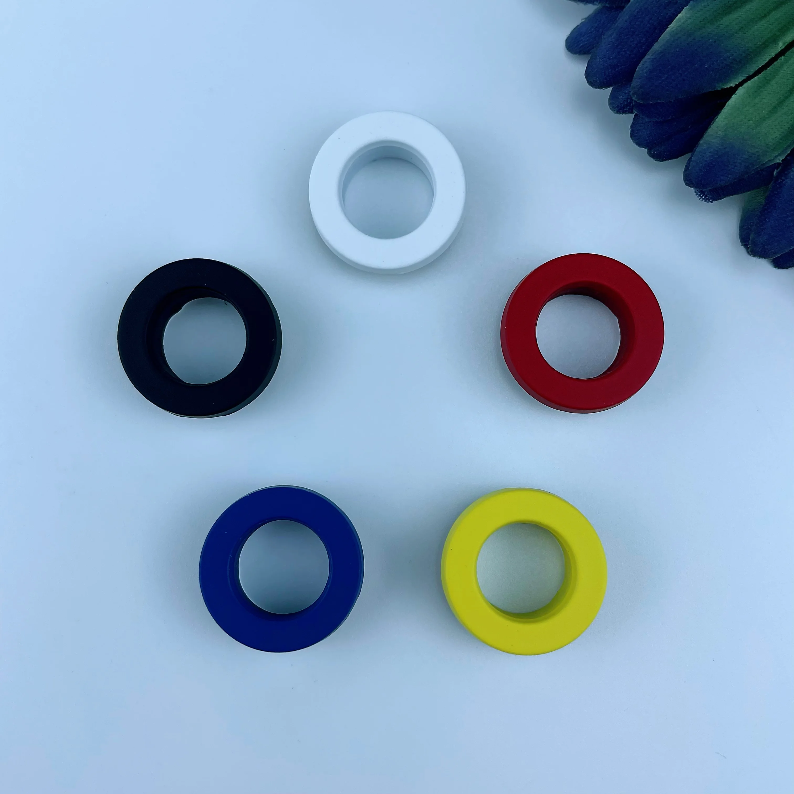 Wholesale High Quality Customized Zinc alloy brass Eyelets Snap Men Casual Buttons garment accessories