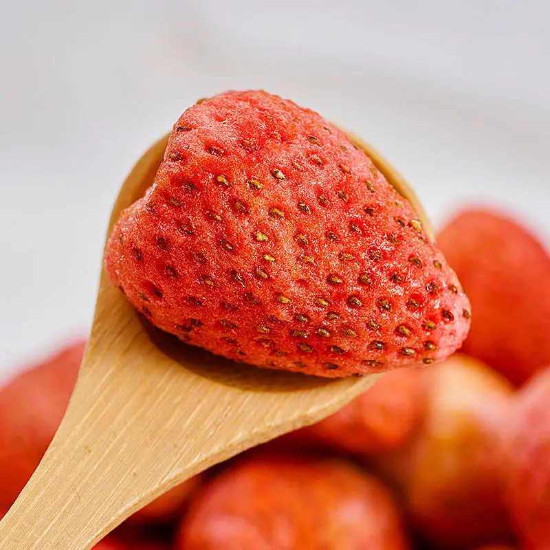 Top-Level Bulk Sliced Freeze-Dried Strawberries FD Strawberry Dices in Vacuum Packed Water Preservation Process