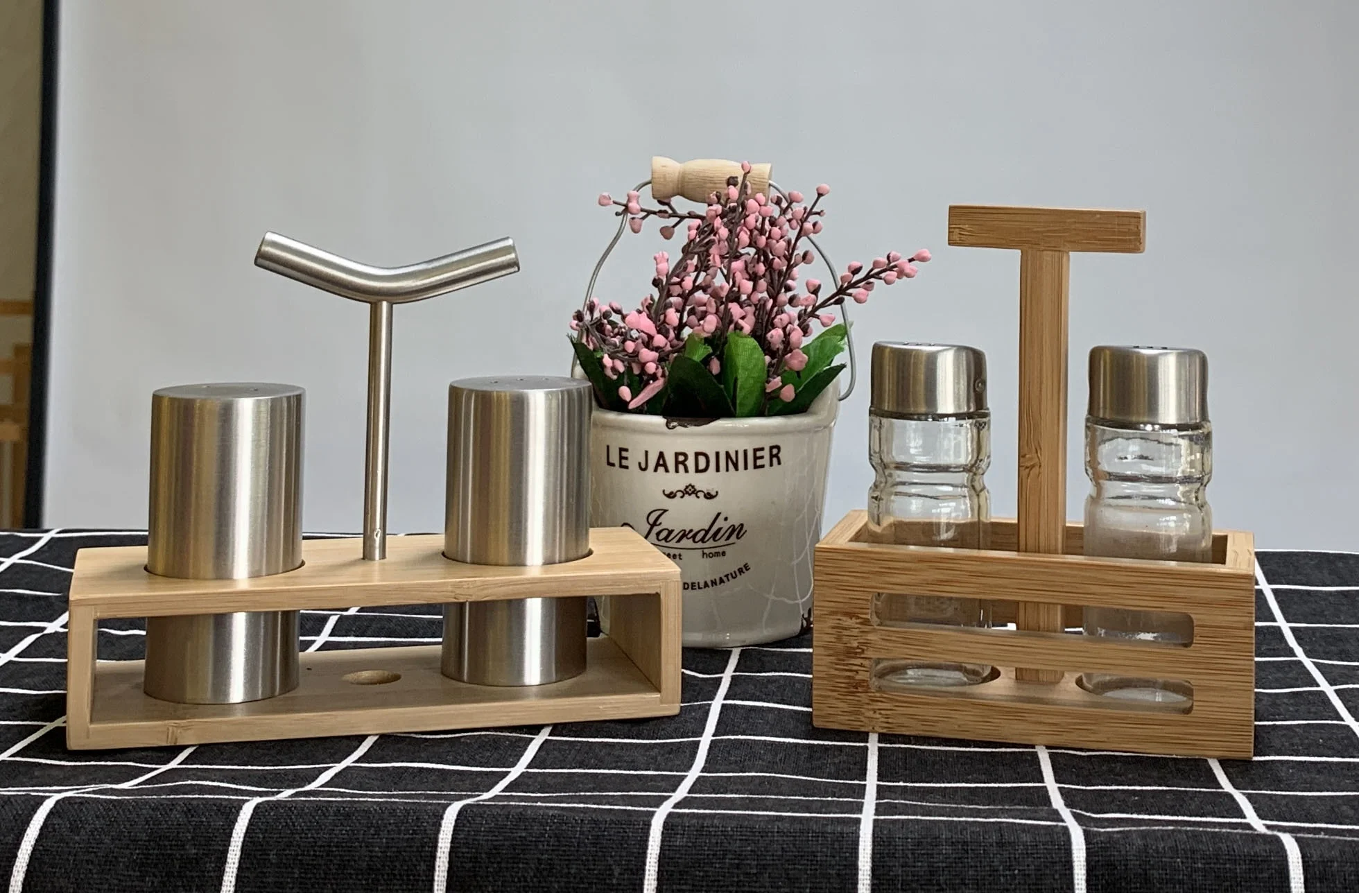 Bamboo holder with stainless steel salt and pepper jar