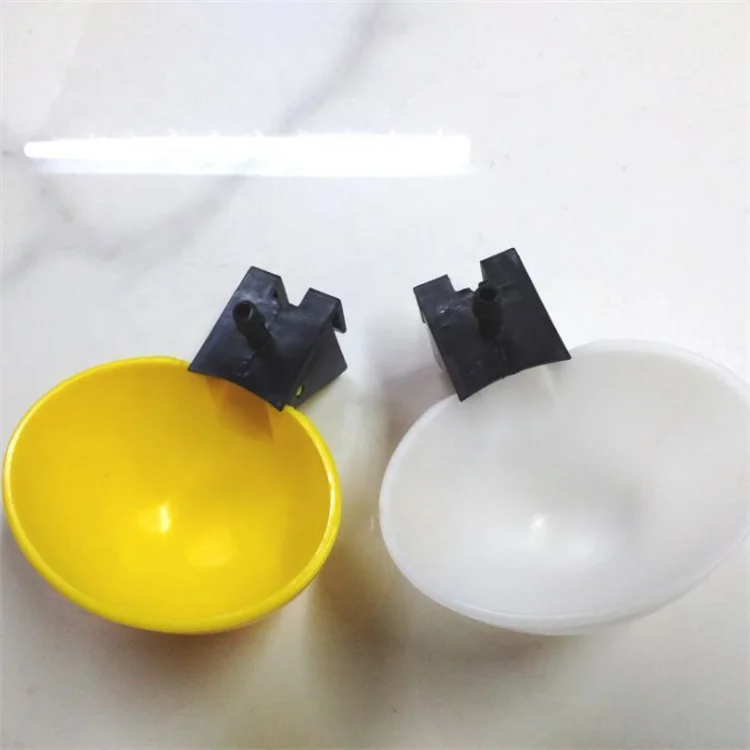 Used Automatic PP Drinker for Birds Plastic Pigeon Poultry Water Drinker for Retail Industry