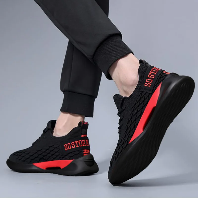 
spring and autumn new man flying woven breathable flat-bottomed sports shoes fish scale net casual shoes outdoor flat shoes 