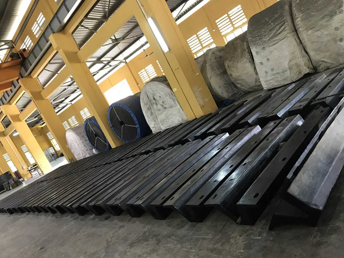  Резиновые модели пневматических крыльев с амортизирующими отверстиями для защиты от столкновений Индивидуальный размер