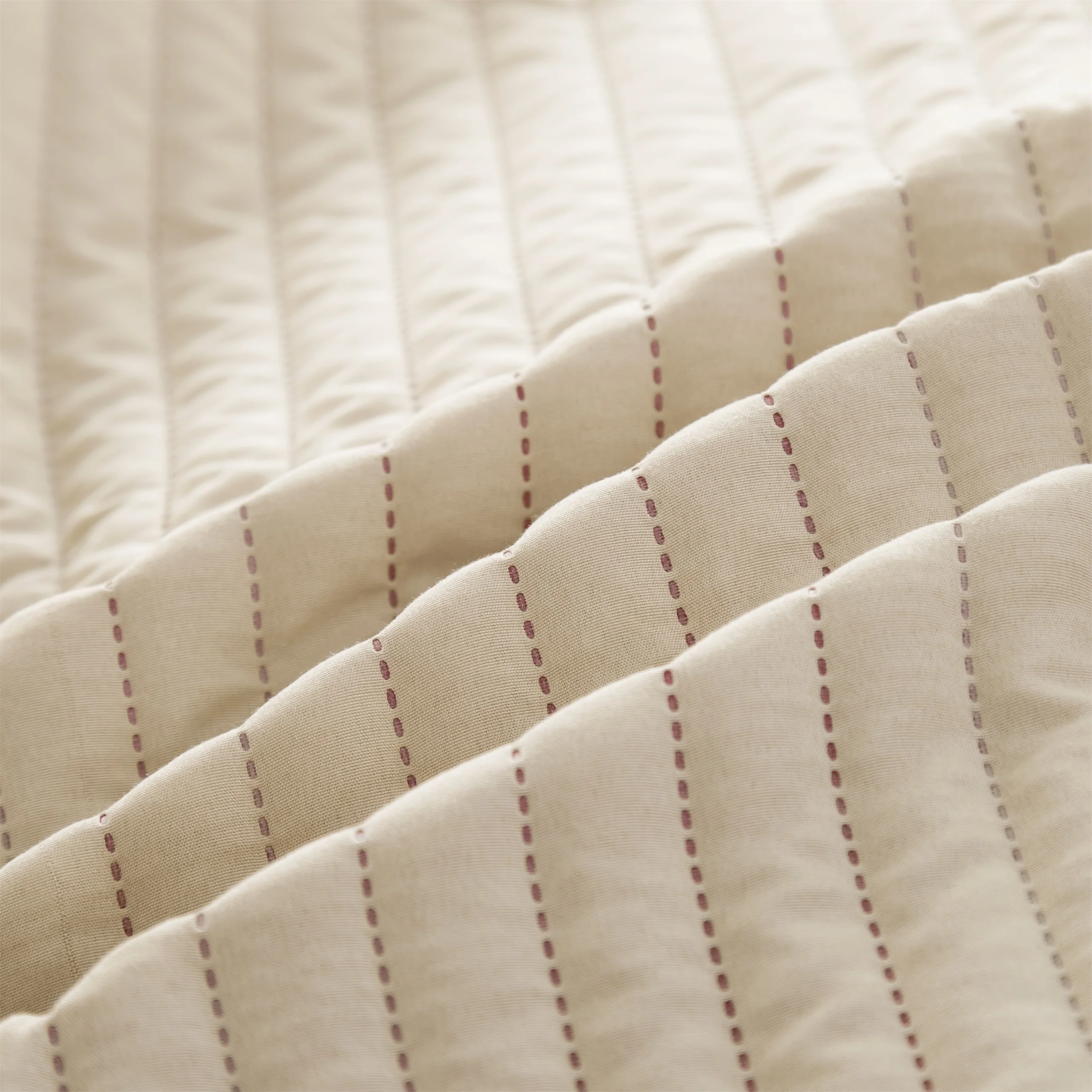 
MOHAP Good Quality Solid Color Ultrasonic Microfiber Quilt Set Dyed Bedspread Set 