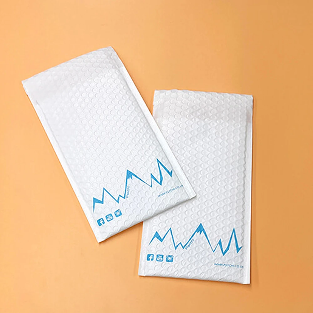 Wholesale Lightweight Logo Printing Glossy Aluminum Foil Custom Black White bubble mailer Metallic Bubble Mailer