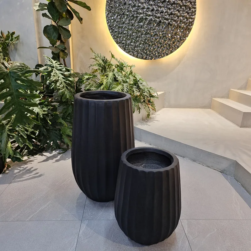 China Manufacturer Wholesale Big Flower Vase Fiberglass Tree Pots Outdoor Decor Planters Fibre Clay Pots for Plants