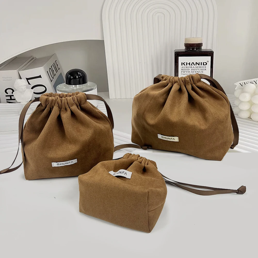Luxury Personalized Packaging Small Dust Custom Gift Pouch Jewelry Cosmetic Makeup Velvet Drawstring Bag  With Logo
