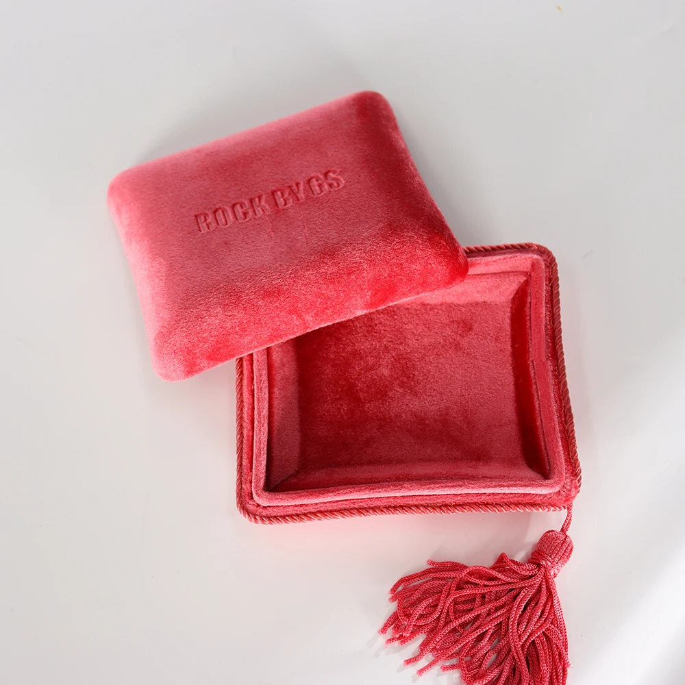 Personalised Vintage Elegant Velvet Suede Jewelry Box Luxury Bangle Bracelet ring Packaging Box Tasseled Velvet Jewelry Box