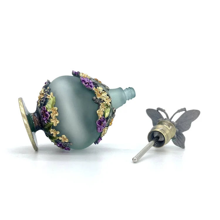 15ml European Middle East Dubai Metal Alloy Jewelry Stones Perfume Bottle Empty Glass Essential Oil Attar Bottle In Stock