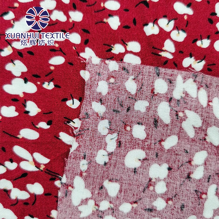 Низкая цена по прейскуранту завода, оптовая продажа 120gsm 110gsm 30/68 45/45 Вискоза цветок напечатанный сплетенный одежда платье-рубашка ткань