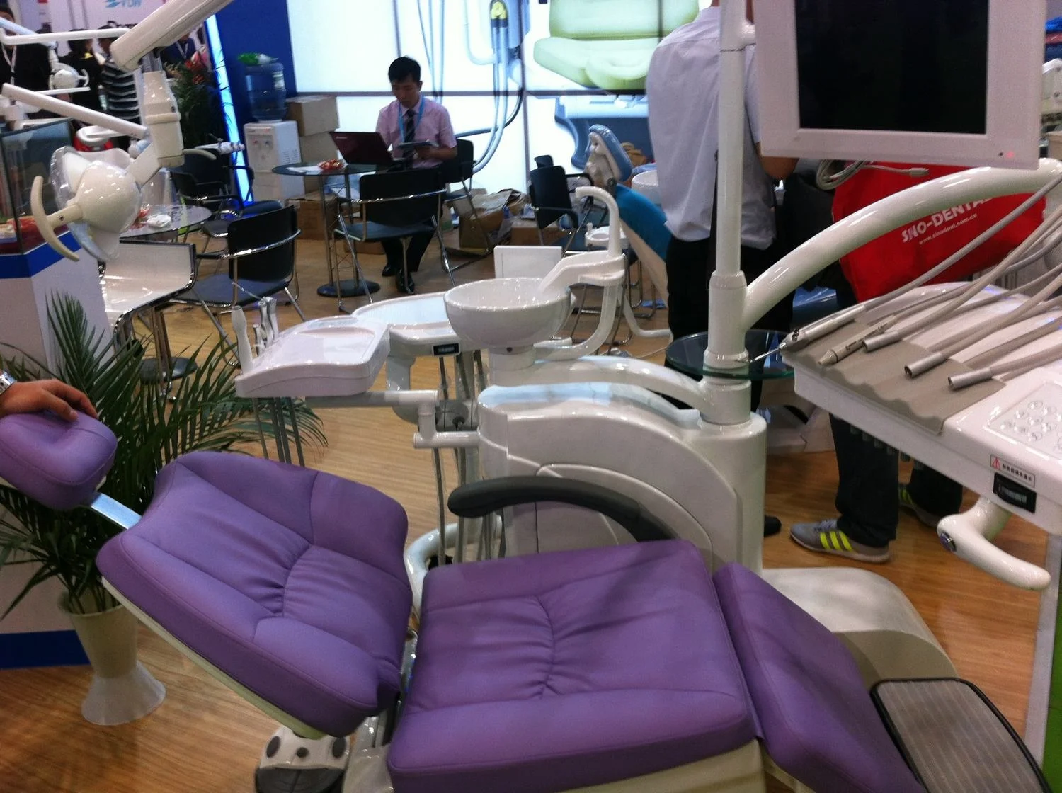 TJIRIS Kavos изысканный дизайн Одобрено CE стоматологическое