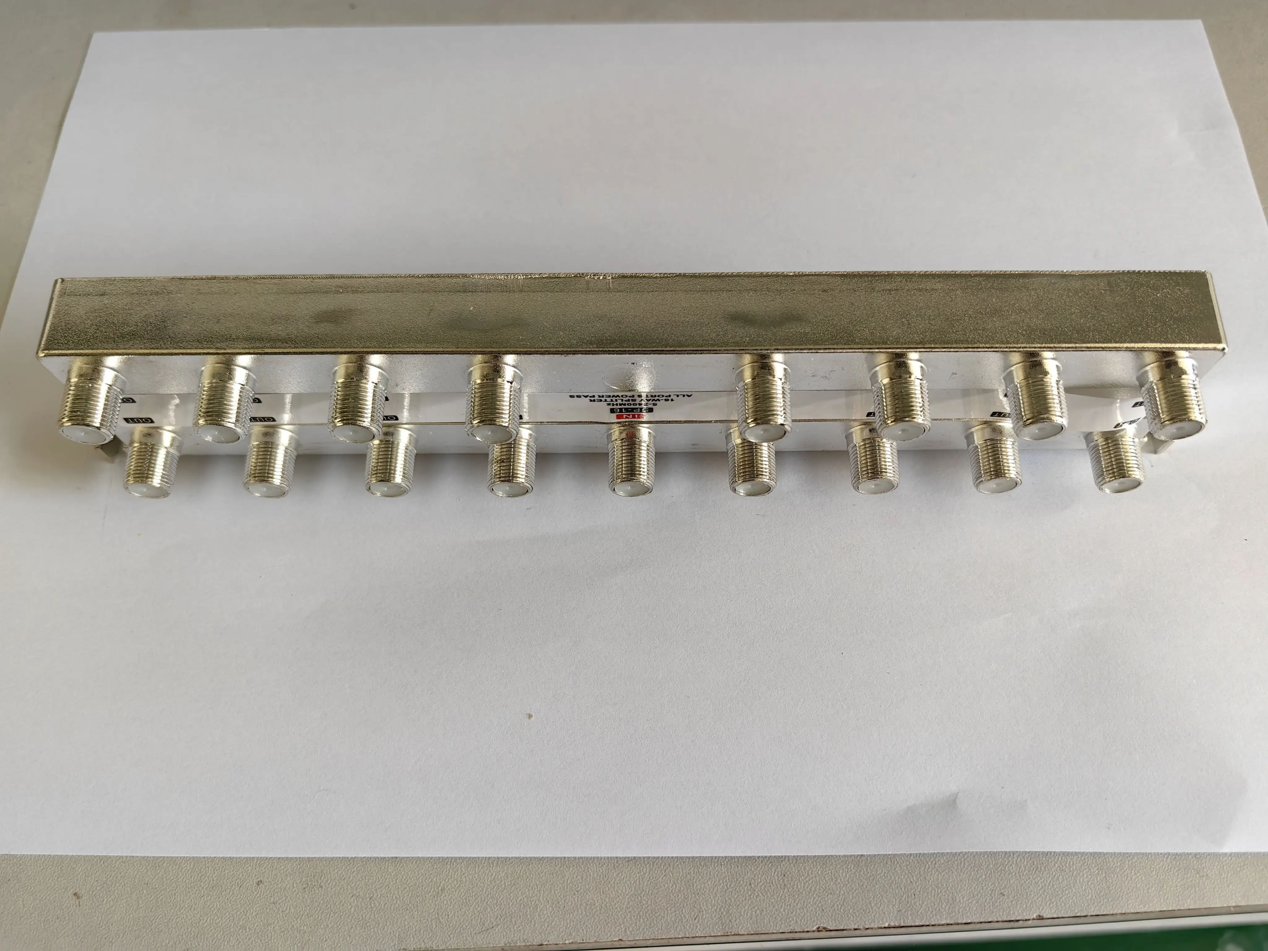 Highfly Professional 16 Ways CATV All Ports Power Parts 950-2150MHz Splitter