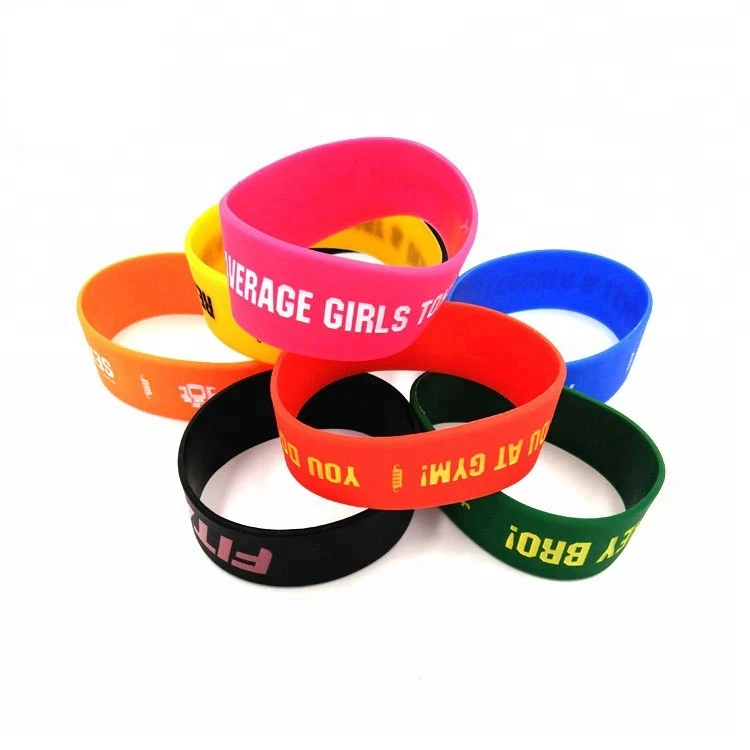 custom debossed better quality cheap italy black soccer silicone wristband gift for children