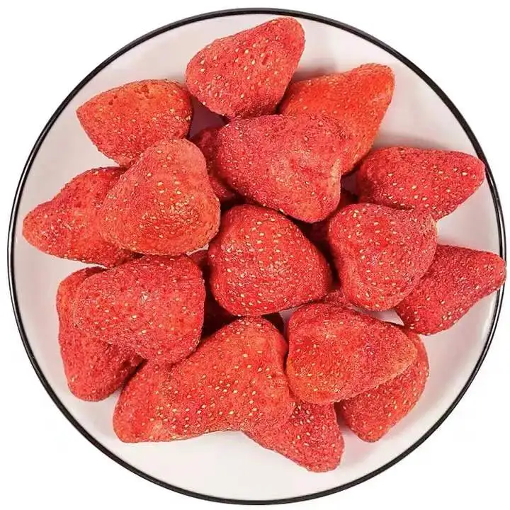 High quality organic freeze-dried strawberries Healthy strawberry dried fruit snacks