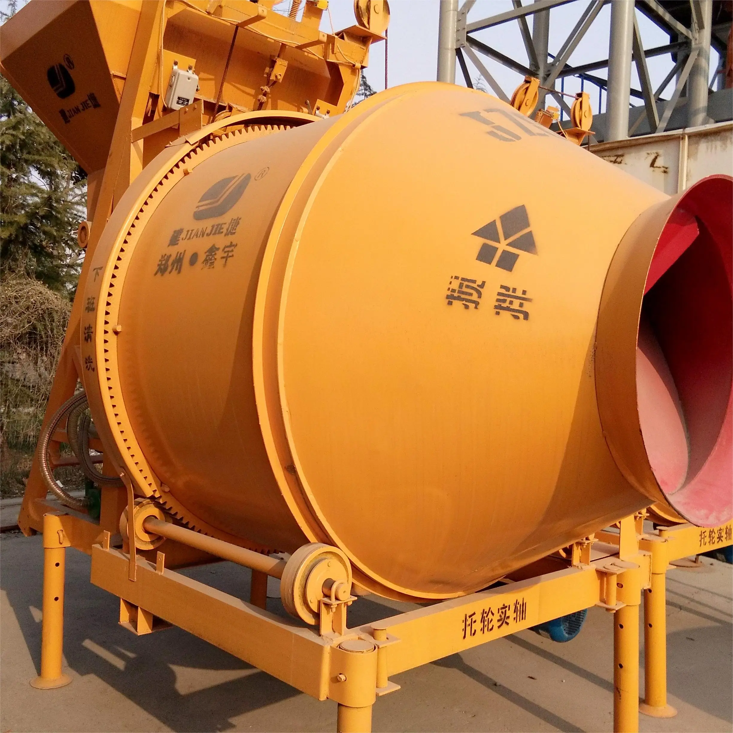 JZC-500 Portable Automatic Self Loading Durable 1 Yard Concrete Mixer