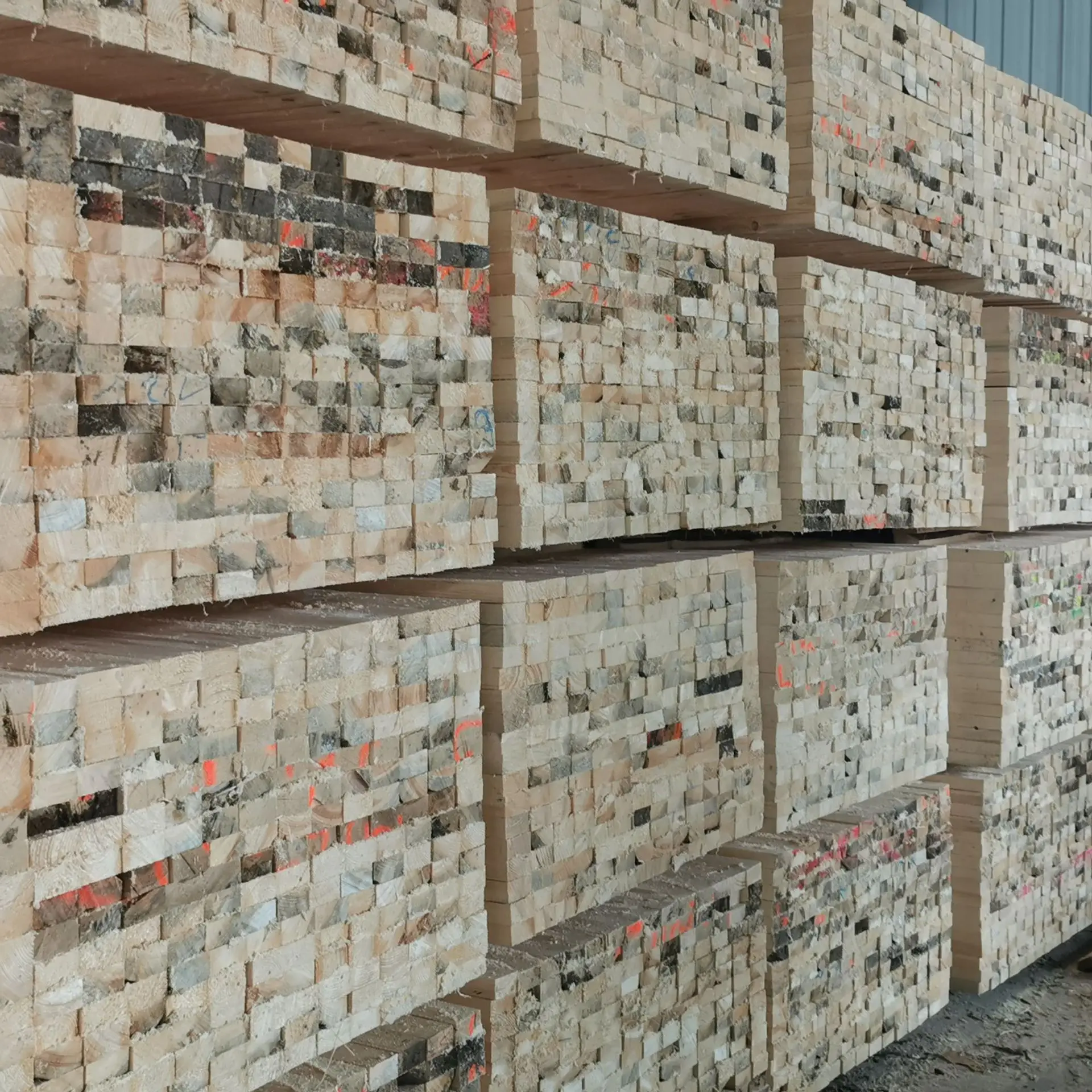 customization pine sawn timber 2x4 lumber timber for building