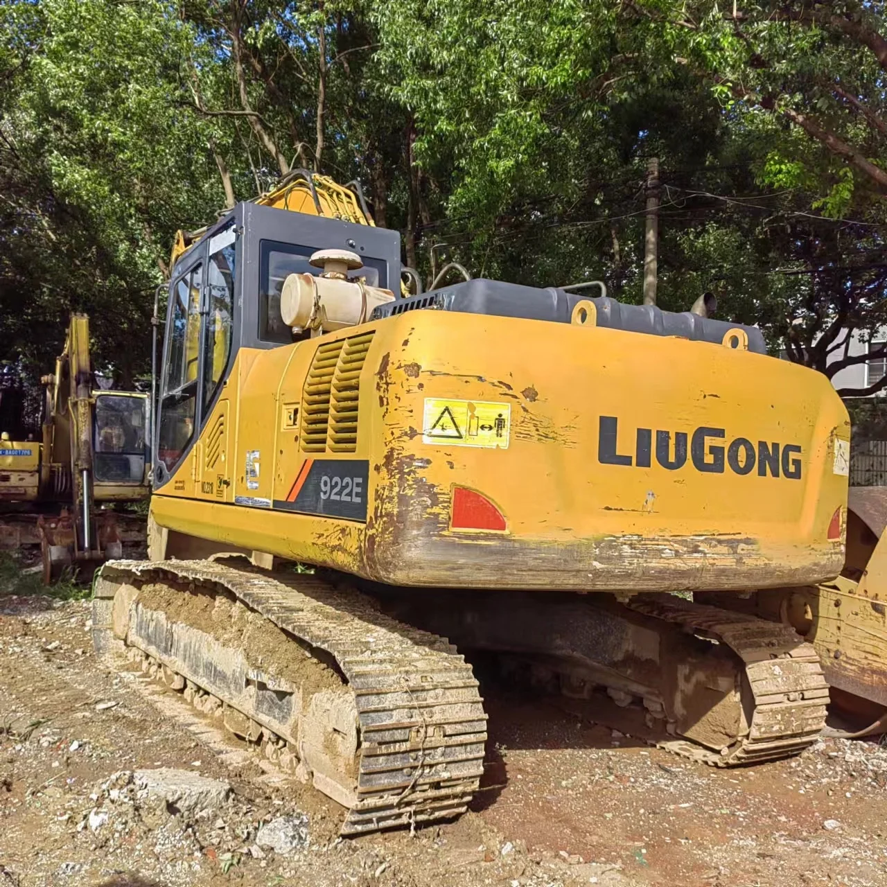Used  Small Excavator  China Brand Liugong CLG922E 22 Ton Crawler Excavator Road Construction Machine