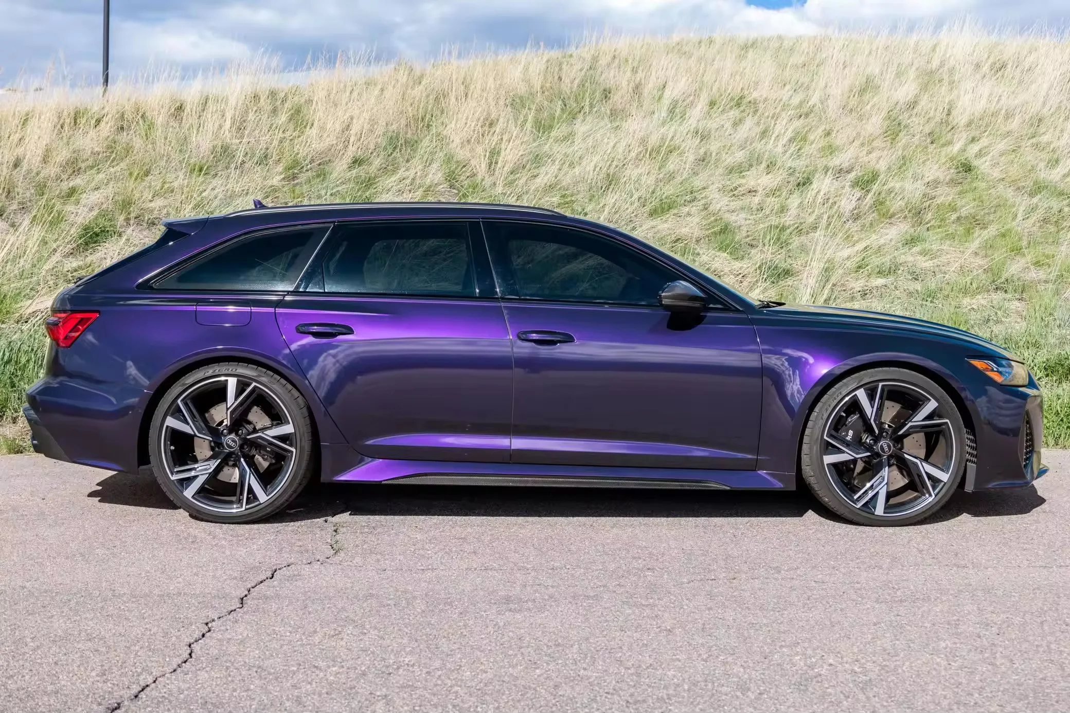 2022 Audi RS6 Avant Twin-Turbo V8 AWD Highly Equipped, RHD/LHD