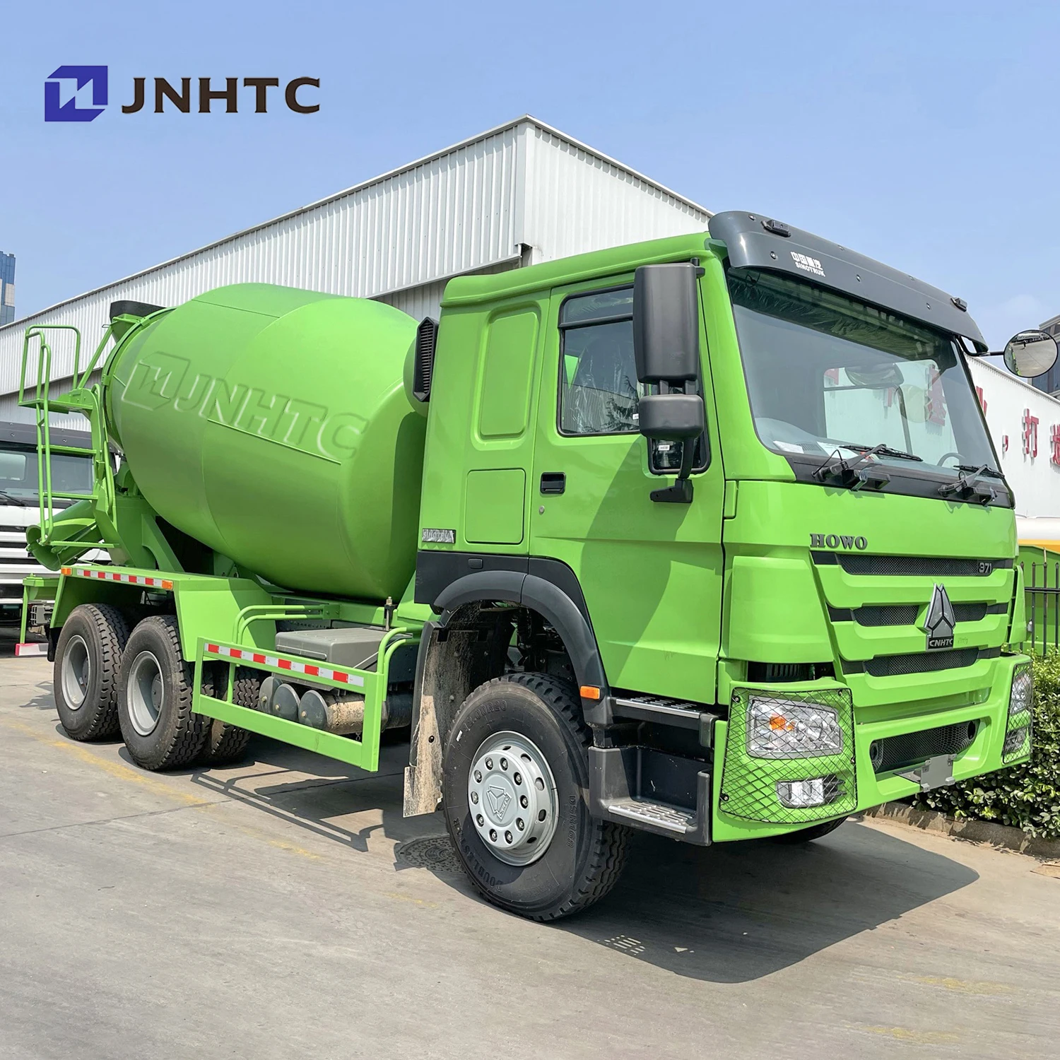 HOWO Large Capacity 10000kg Sinotruk Concrete Mixer Truck
