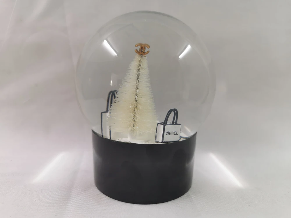 chanel snow globe (12)