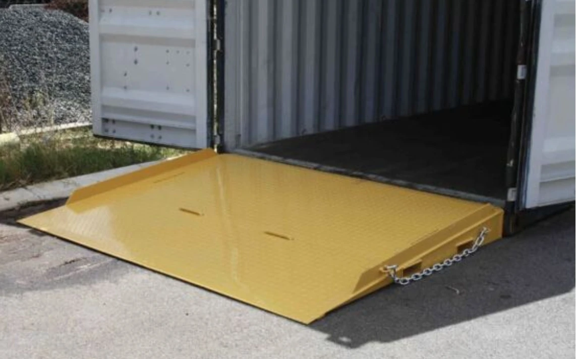 Steel Mobile Container Ramp / Forklift Loading Ramp