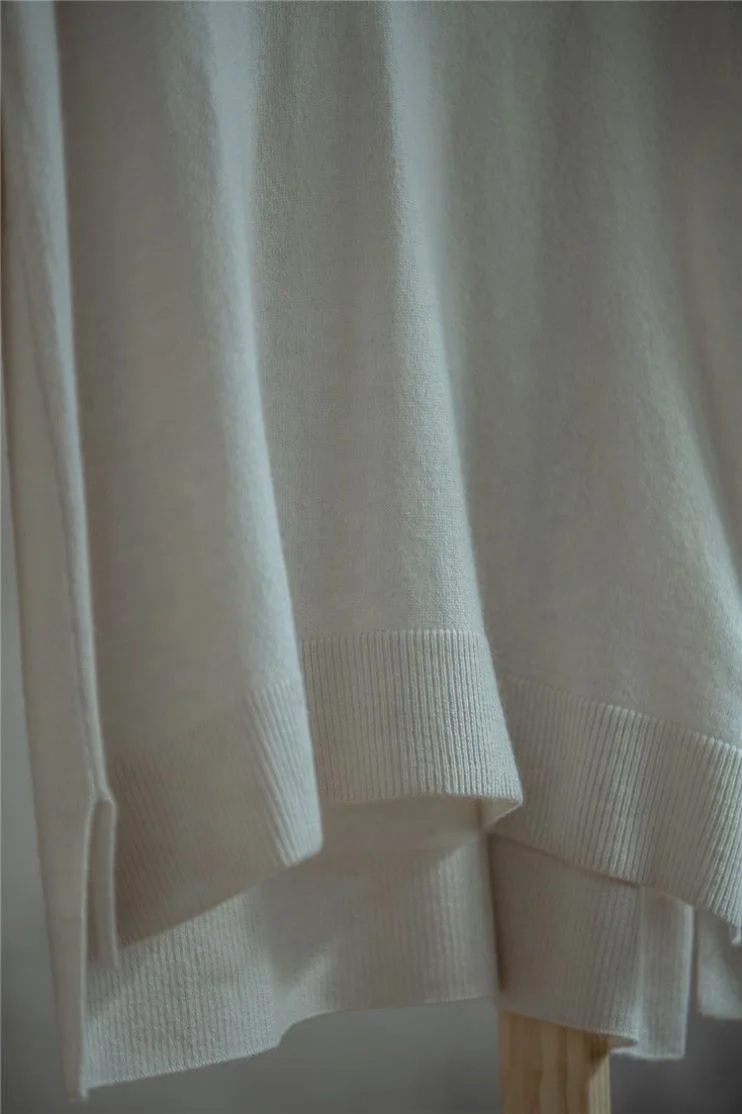 
New Design OEM 100%Cashmere loose Casual side splits V Neck Cashmere Pullover For Women For Wholesales 