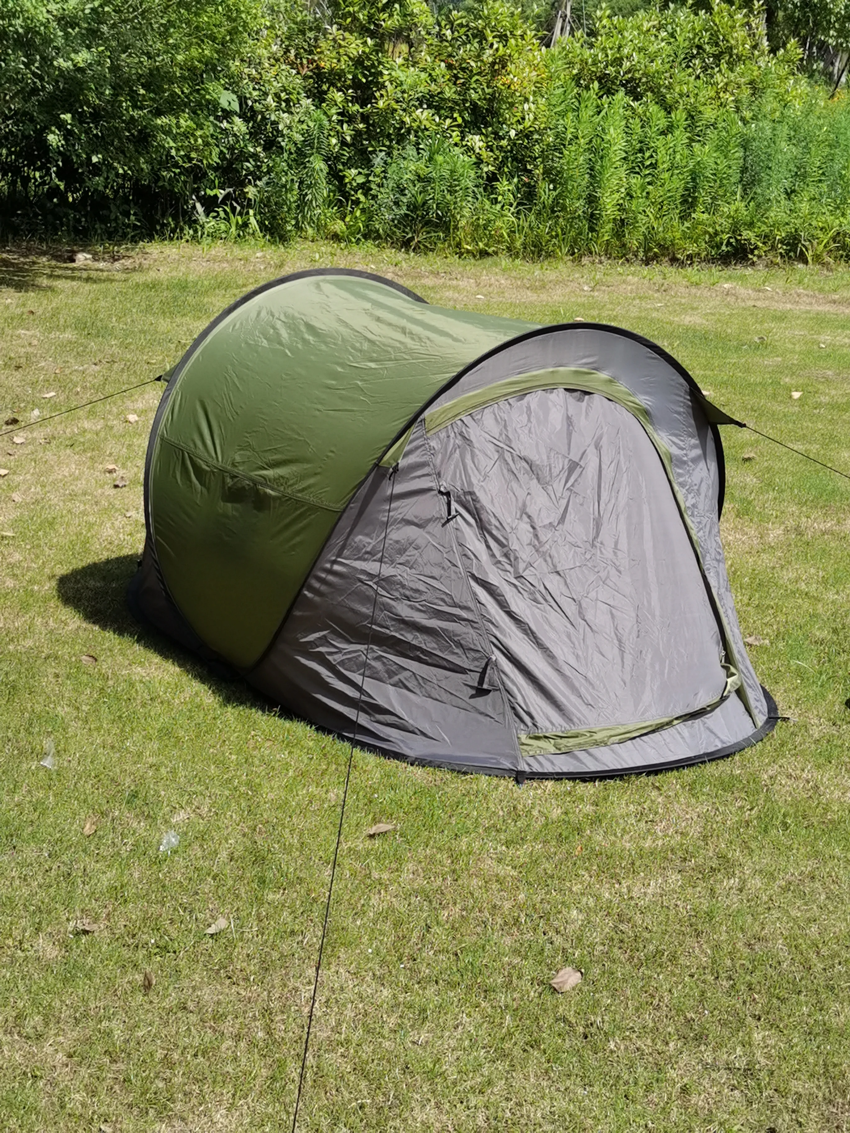 Auto open pop up solar tents 1-2 person camping tent