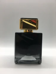 2022 new design High Quality Luxury Design 100ml Glass Empty Refillable Spray Manufacture Beautiful Perfume Bottle