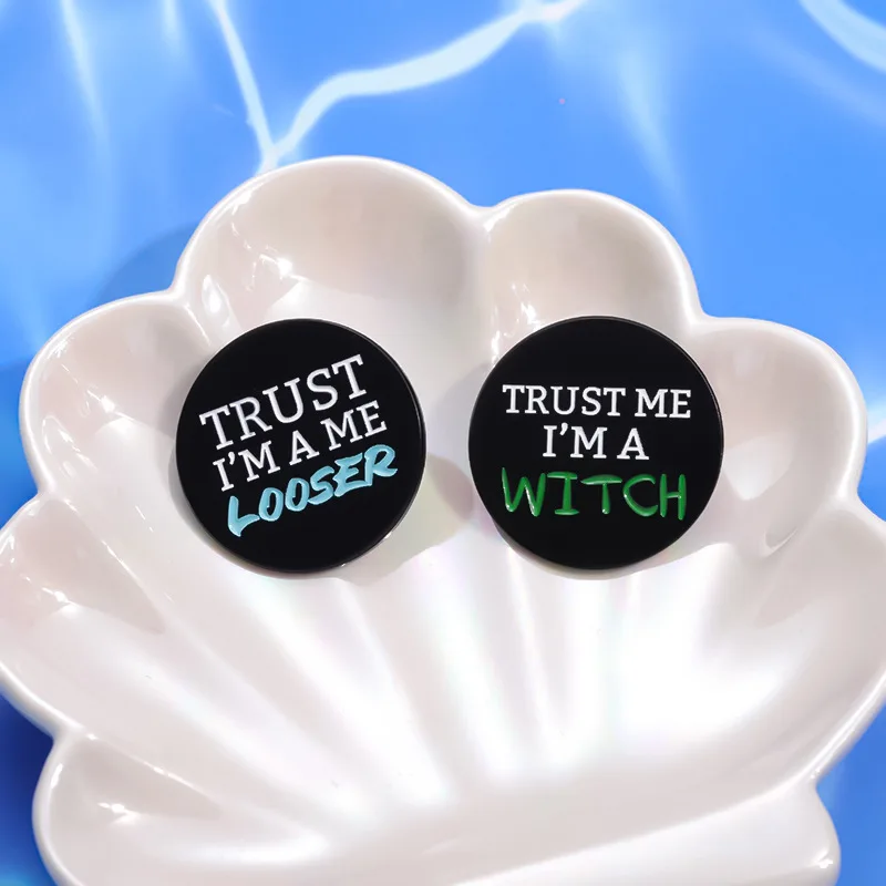 Wholesale Letter Round Brooch Badge Trust Me I Am A Loser wizard boss Witch genius Soft Enamel Lapel pin  For Clothes Gift