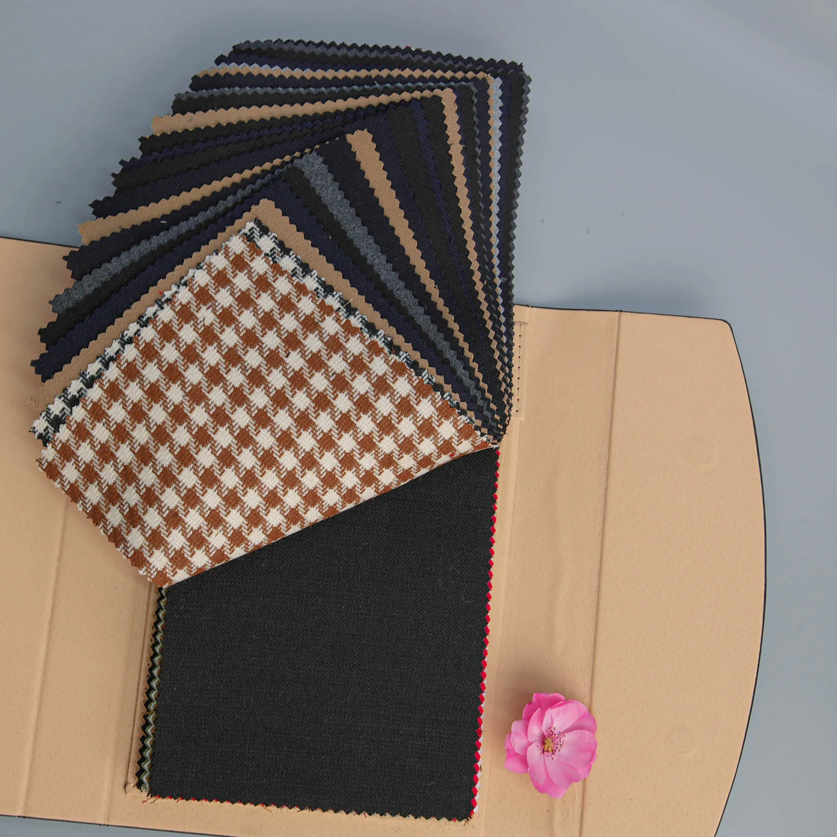 40% Wool STOCK Worsted Merino Wool/Polyester Suit Italian Fabric In Stock Suiting Fabric Men Suits