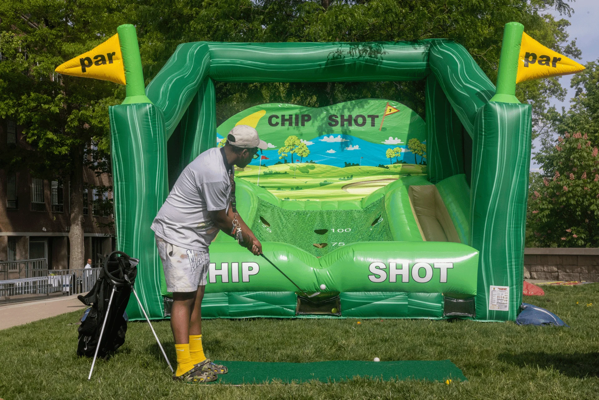 Inflatable Golf Inflatable Golf Ball Hitting Cage Inflatable Chip Shot Sports Golf Game