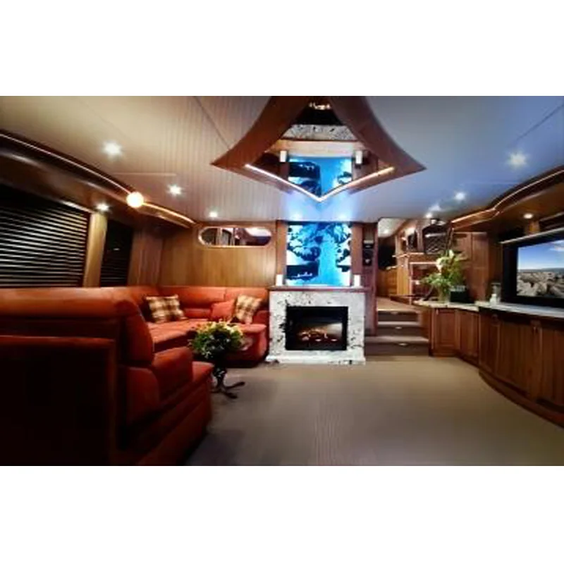 Bracewell  Fiberglass Material 75FT  Luxury Yacht  With Two 900 horsepower Di*sel Engines