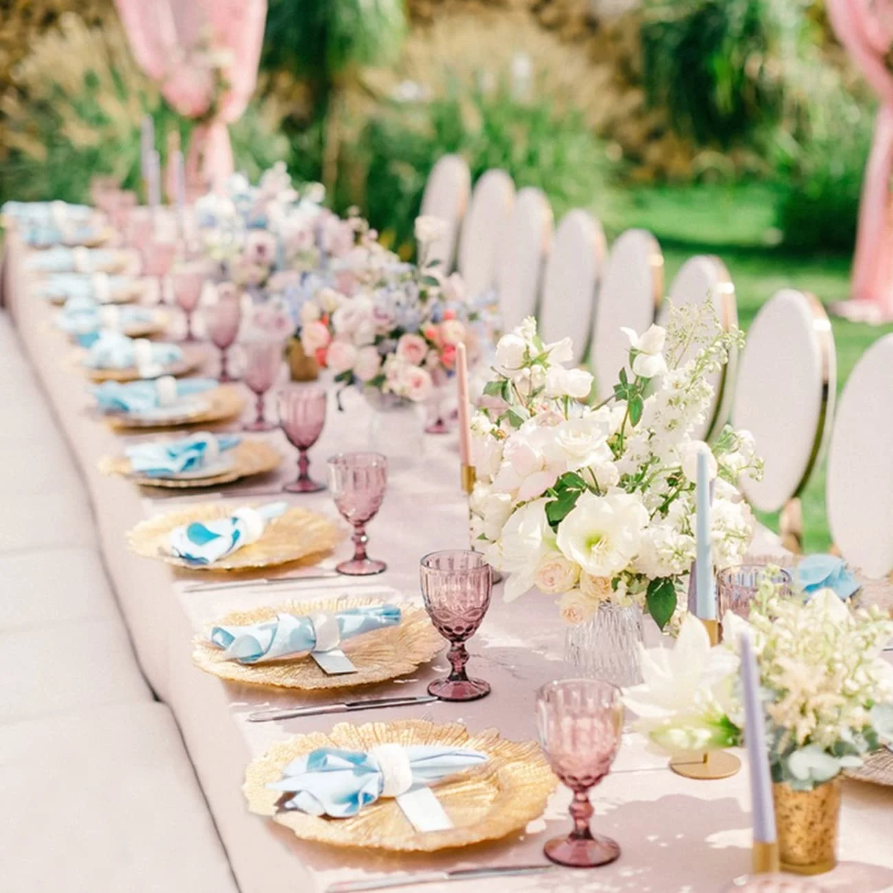 Wholesale Luxury Gold Reef Charger Plates Acrylic Round Plastic Charger Plates Wedding Dinner Gold Charger Plates