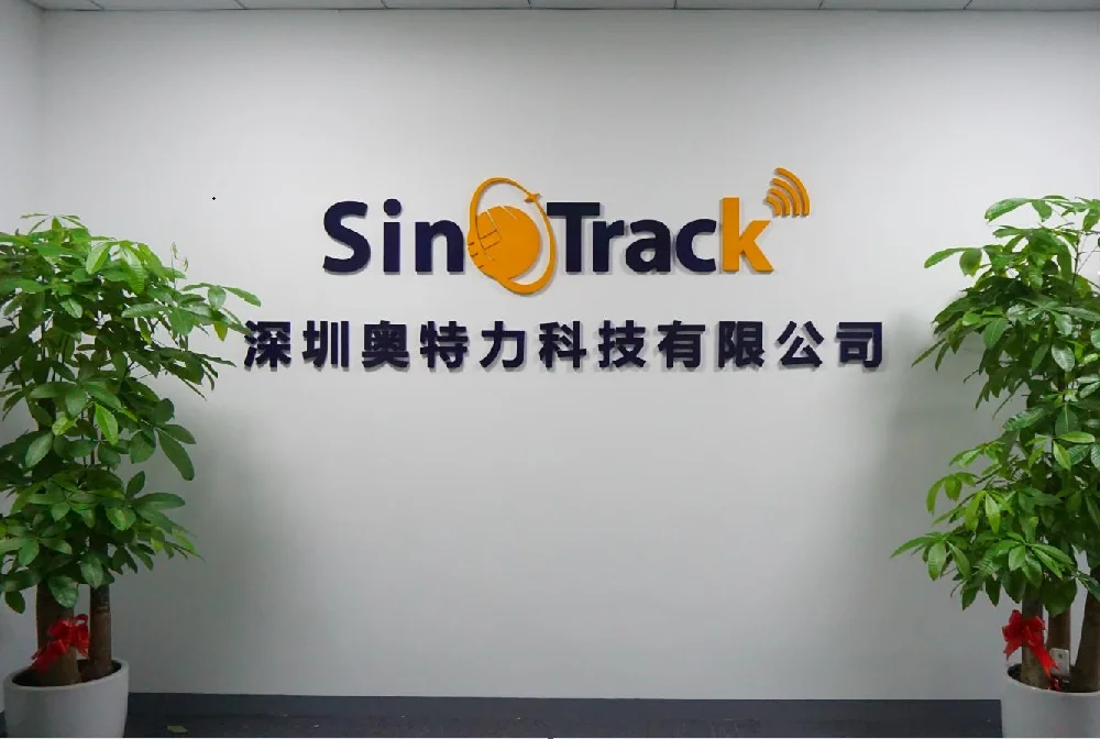 NEW Arrival SinoTtack ST-904 Waterproof Mini Car Tracker For Kids Pet Vehicle GSM GPS Tracking Device With SOS Botton