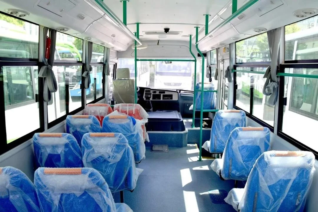 For sale Chinese passenger bus Diesel 6.6 meters 30-seat bus