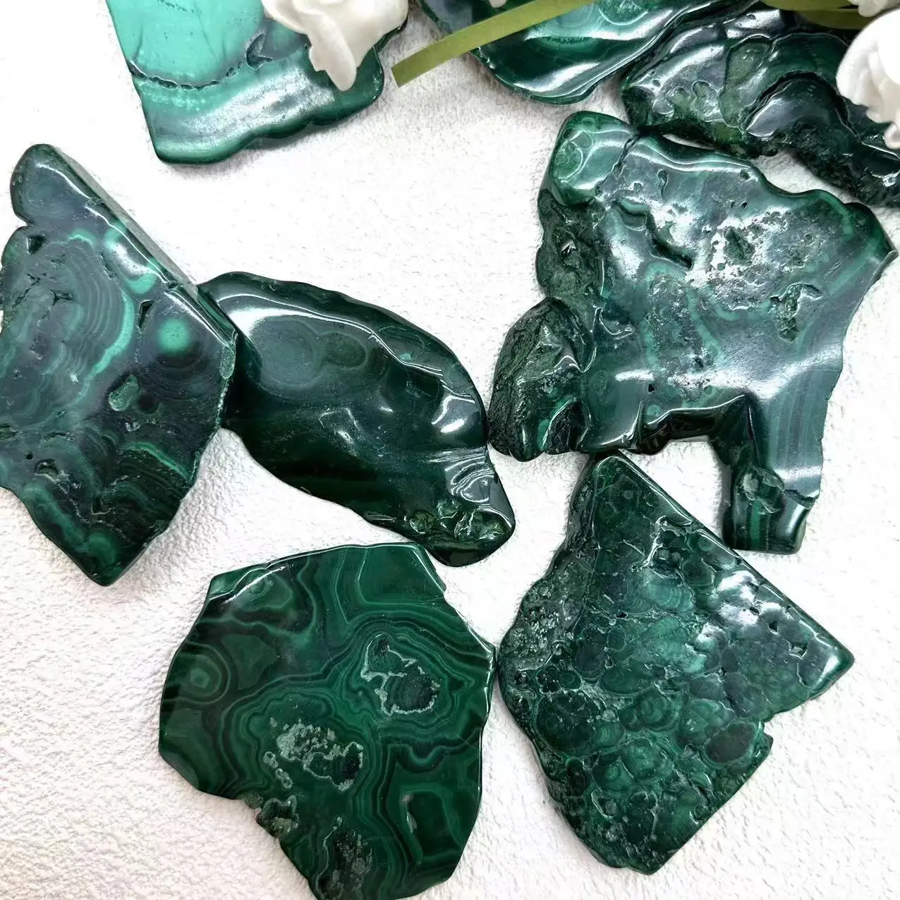 Wholesale Natural Malachite Slab Polished Stone Healing Gemstone Malachite Green Crude Stone Slice Slabs Gift for Fengshui