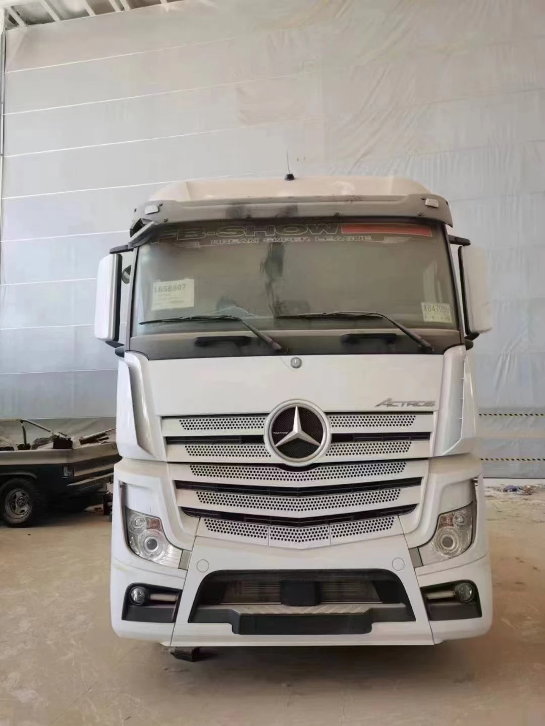 Used Mercedess-Benzz Actros 1848 LS 4x2 tractor truck