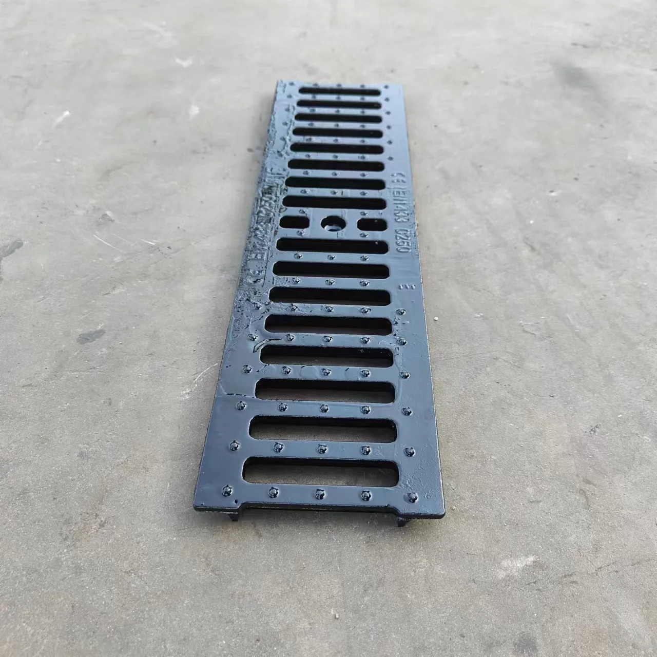 High Quality Grating drain cover Ditch U-Shaped Concrete Ductile Iron Material Polymer Drainage Channel