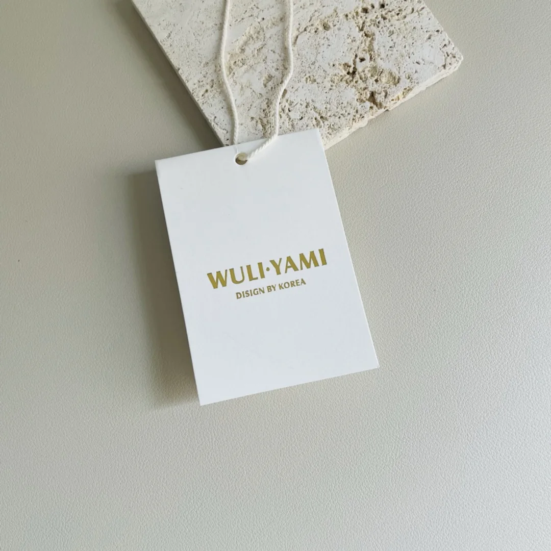 Biodegradable Custom Printed Personalized debossed hangtag gold embossed logo hang tags label