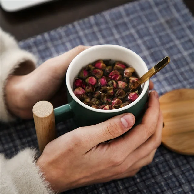 gift box porcelain coffee mug ceramic cup with wooden handle wooden lid and metal spoon capacity 400ml ceramic cup set