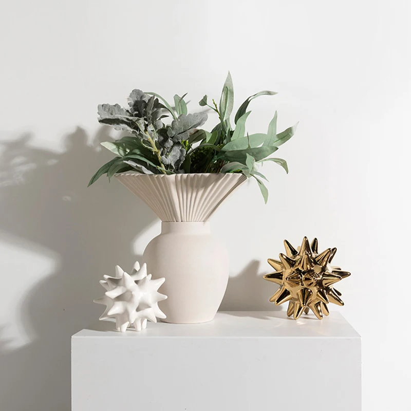 Nordic Luxury Modern Living Room European Italian Matte Ceramic Flower Vase For Wedding Center Piece