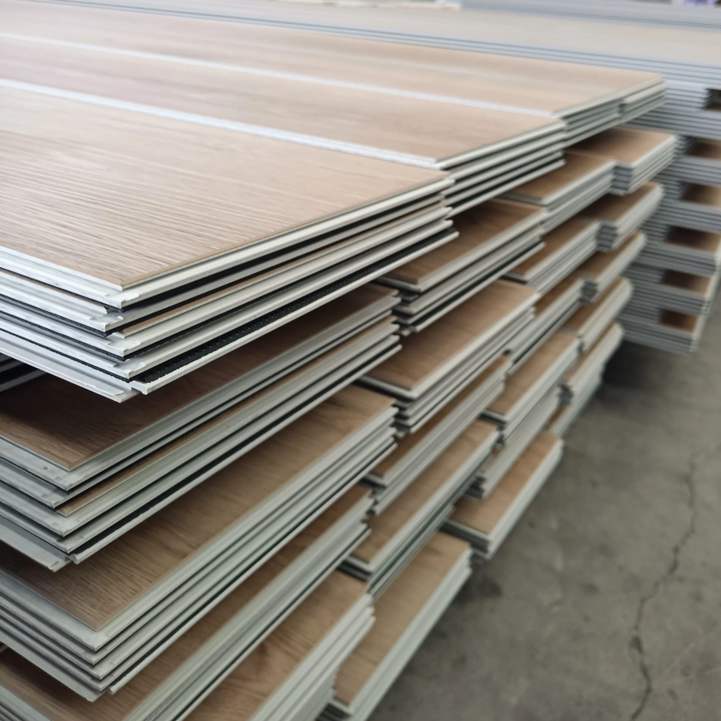 Interior 20Mil Wear Layer Rigid Core Vinyl Plank Plastic Waterproof Luxury SPC Vinyl Click Flooring