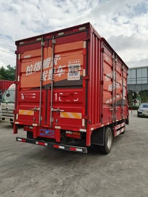 Second Hand Shacman K3000 Mini Cargo Truck Electric Box Truck Small 4x2 Used Cargo Van Truck