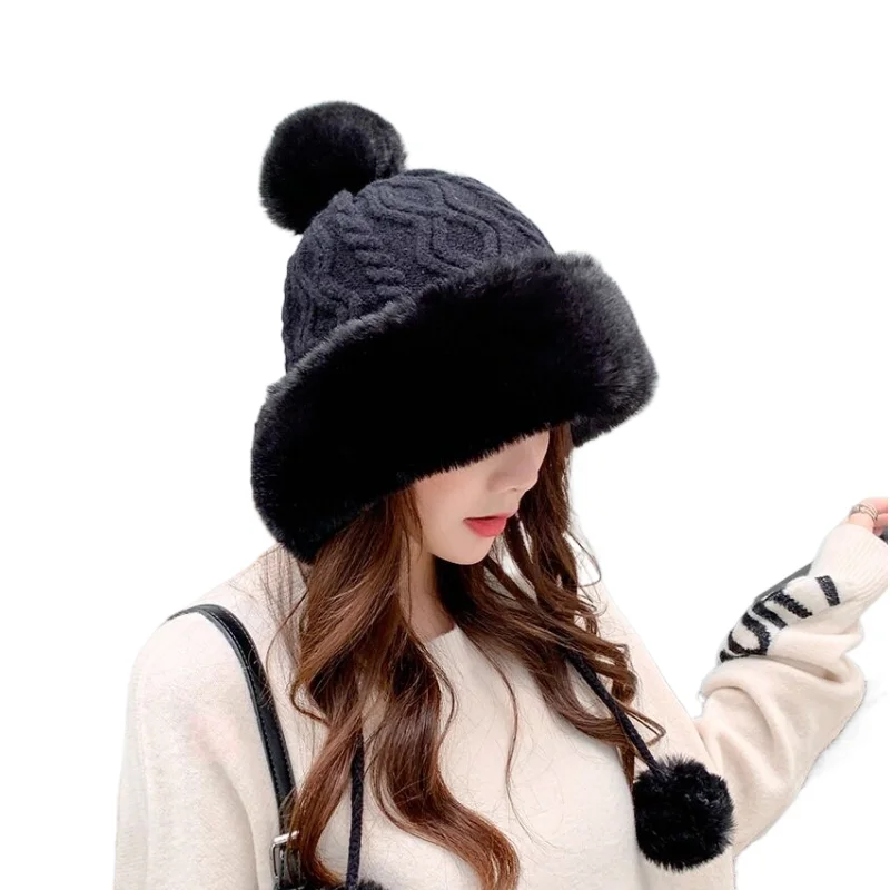 New Design Fashion Custom Cute Knitted Pom Thicken Nit Bobble Beanie Hats For Ear Protection